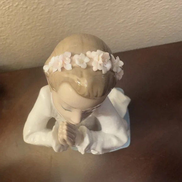 LLADRO #6089 Communion Prayer Girl Praying Nina Communion Religious No Box Decor